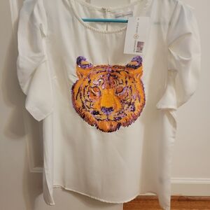NWT White Sequin Tiger Short Stewart Simmons Sleeve Top